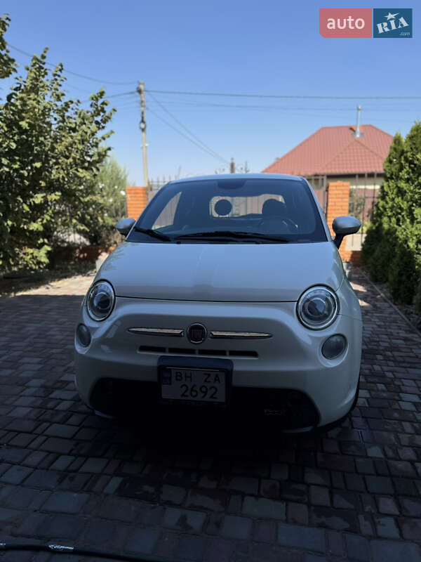 Хэтчбек Fiat 500e 2015 в Одессе фото 19 Хэтчбек Fiat 500e 2015 в Одессе