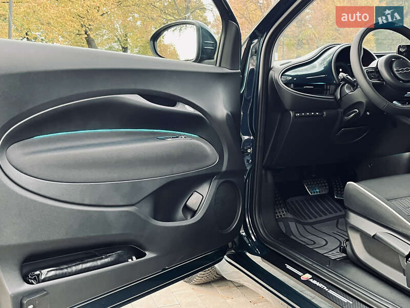 Хетчбек Fiat 500e 2023 в Луцьку
