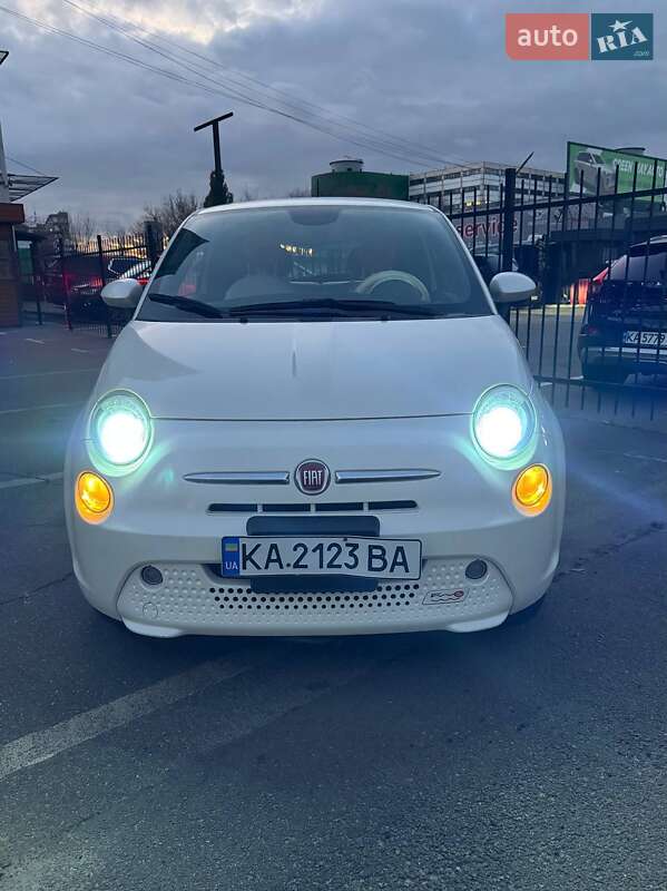 Хетчбек Fiat 500e 2013 в Києві