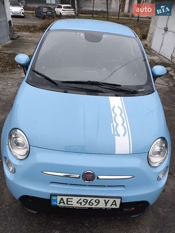 Хетчбек Fiat 500e 2014 в Дніпрі