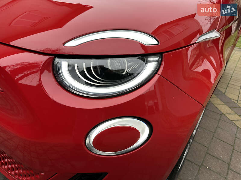 Хэтчбек Fiat 500e 2022 в Дубно