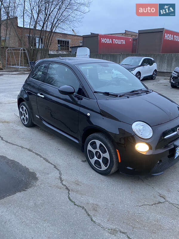 Хэтчбек Fiat 500e 2014 в Умани фото 2 Хэтчбек Fiat 500e 2014 в Умани
