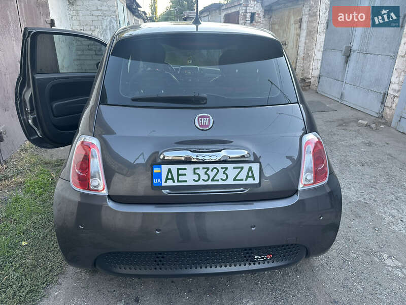 Хэтчбек Fiat 500e 2017 в Кривом Роге фото 10 Хэтчбек Fiat 500e 2017 в Кривом Роге