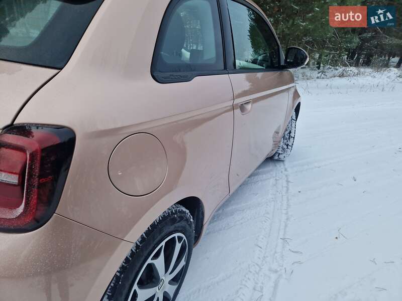 Хэтчбек Fiat 500e 2021 в Бородянке