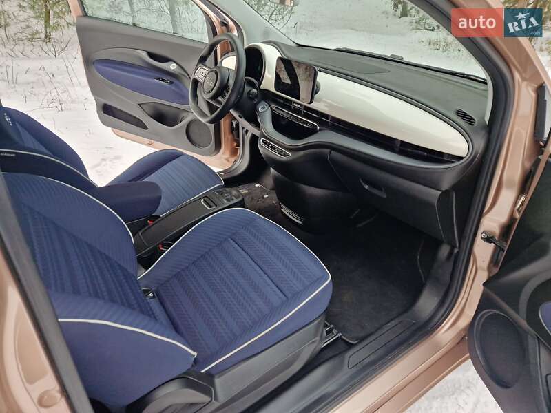 Хэтчбек Fiat 500e 2021 в Бородянке