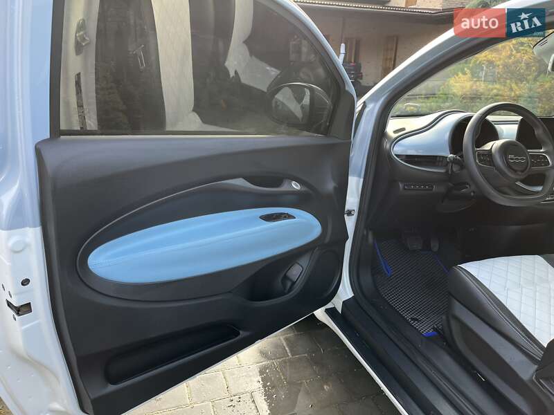 Хэтчбек Fiat 500e 2021 в Тячеве