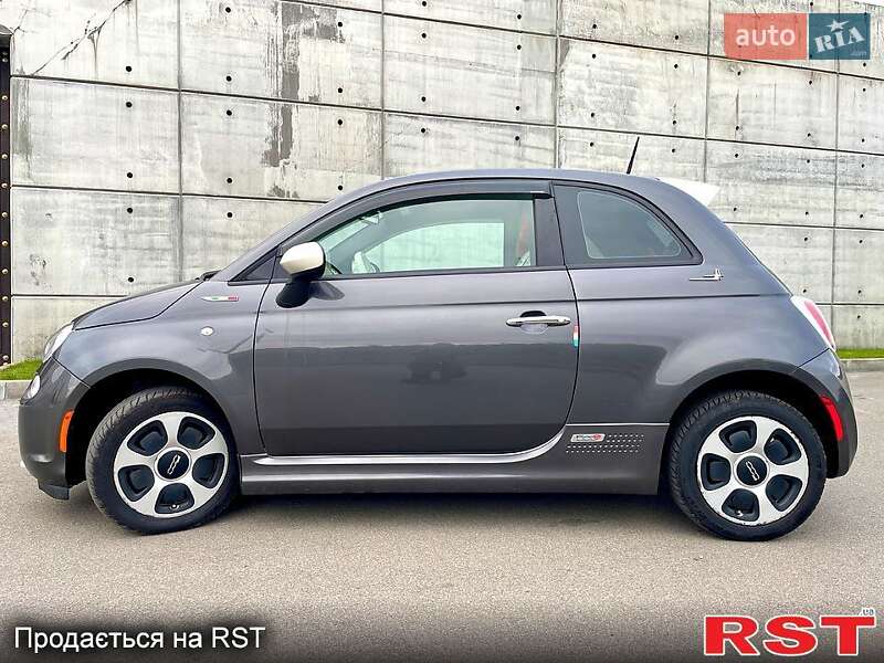 Хэтчбек Fiat 500e 2014 в Киеве