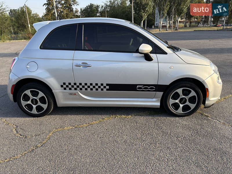 Хэтчбек Fiat 500e 2014 в Запорожье