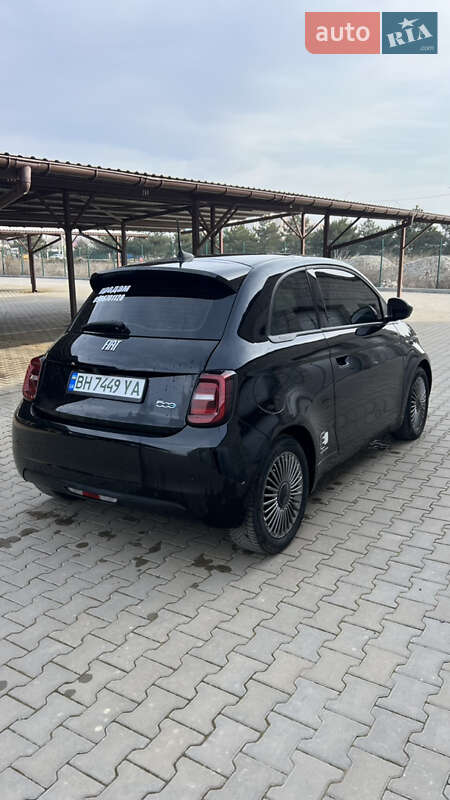 Хэтчбек Fiat 500e 2021 в Черноморске