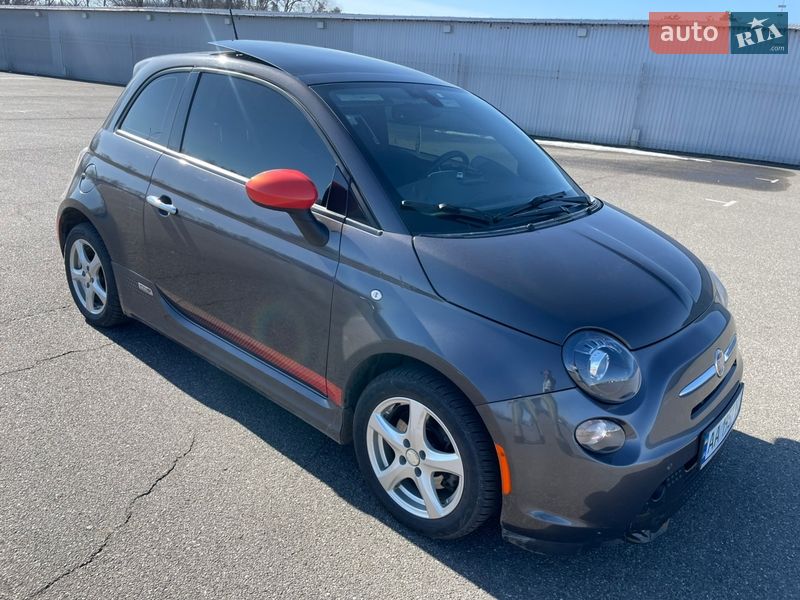 Хэтчбек Fiat 500e 2016 в Киеве