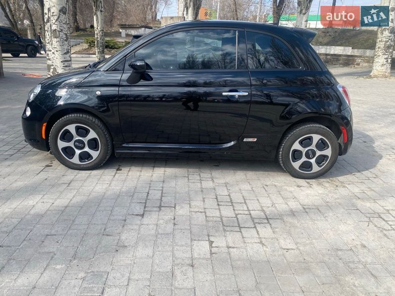 2016 Fiat 500E, VIN 3C3CFFGE7GT229468:plate — фото 1 (autoria)