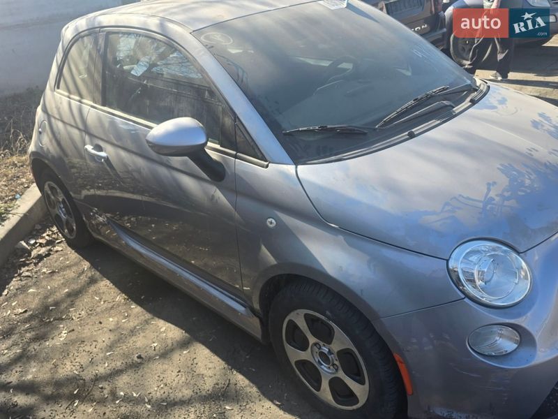 Хетчбек Fiat 500e 2017 в Черкасах фото 2 Хетчбек Fiat 500e 2017 в Черкасах