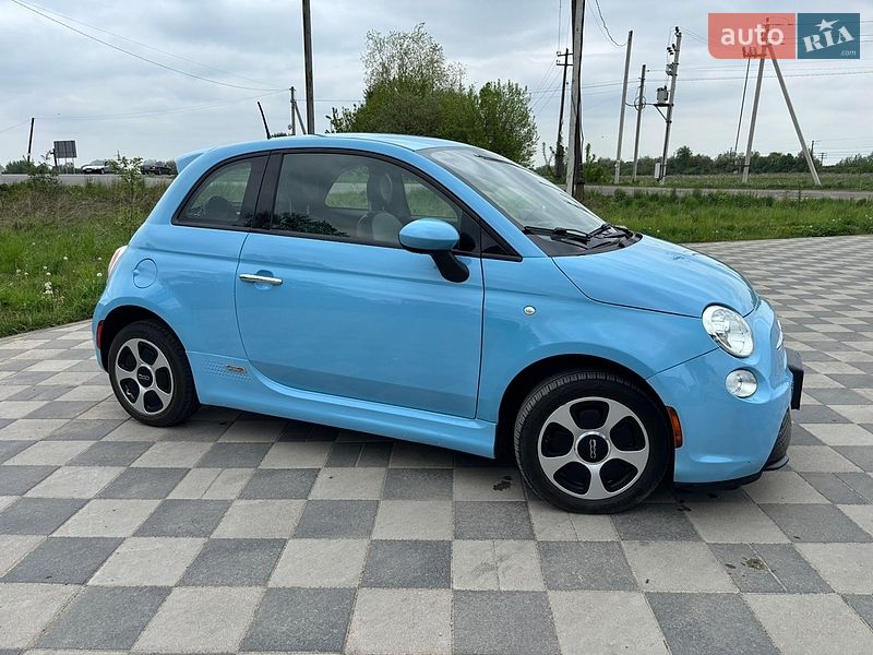 Хэтчбек Fiat 500e 2016 в Самборе