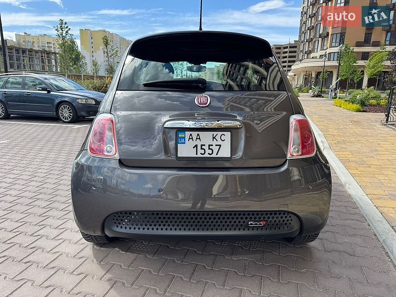 Хэтчбек Fiat 500e 2015 в Киеве