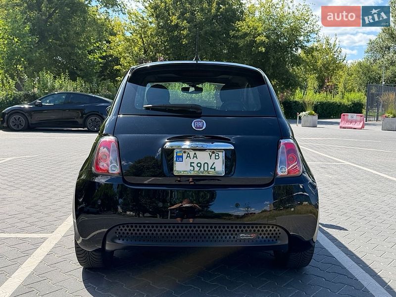 Хэтчбек Fiat 500e 2016 в Киеве