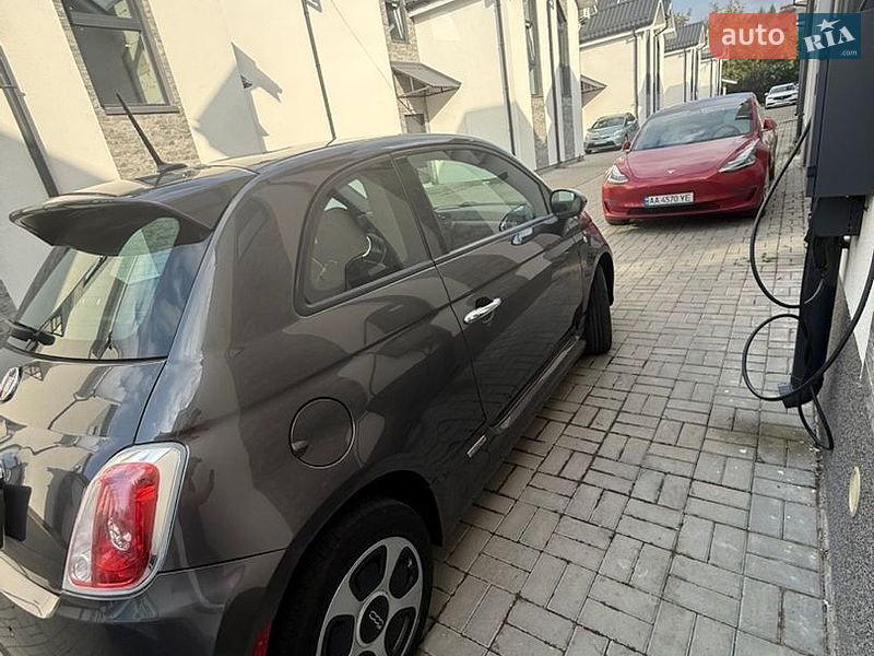 Хетчбек Fiat 500e 2015 в Києві