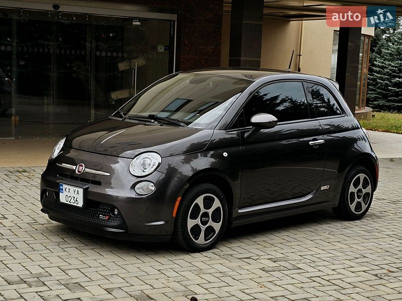 2015 Fiat 500E, VIN 3C3CFFGE7FT740998:plate — photo 1 (autoria)
