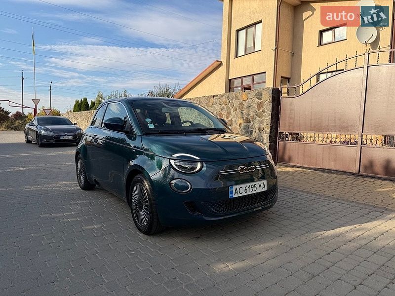 Fiat 500e 2023
