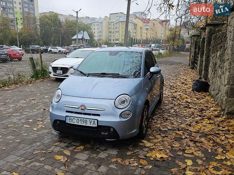Хэтчбек Fiat 500e 2015 в Львове