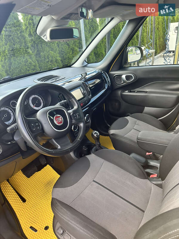 Хэтчбек Fiat 500L 2015 в Львове