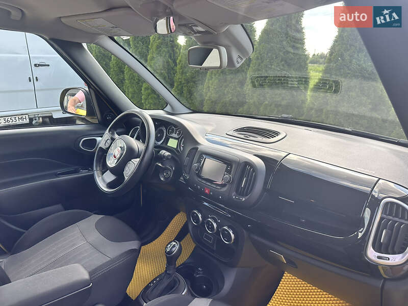 Хэтчбек Fiat 500L 2015 в Львове