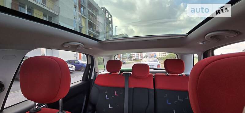 Хетчбек Fiat 500L 2015 в Чернівцях