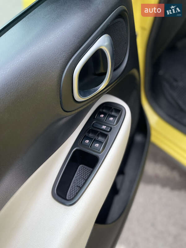 Хэтчбек Fiat 500L 2014 в Львове