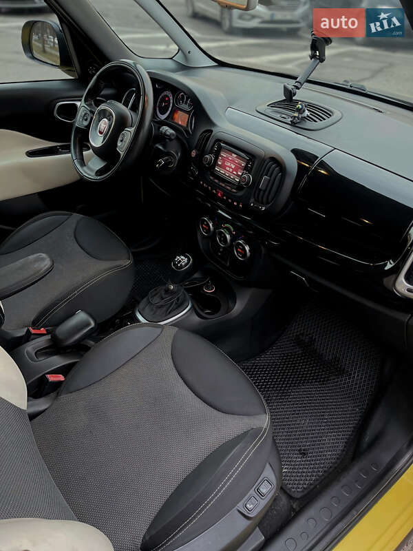 Хэтчбек Fiat 500L 2014 в Львове