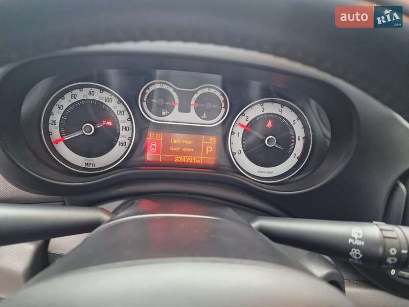 Хэтчбек Fiat 500L 2015 в Киеве фото 9 Хэтчбек Fiat 500L 2015 в Киеве