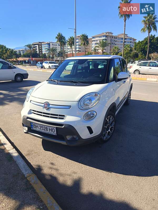 Хэтчбек Fiat 500L 2016 в Измаиле