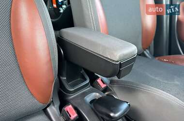 Хэтчбек Fiat 500L 2013 в 