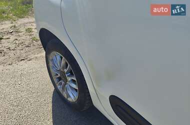 Хэтчбек Fiat 500L 2013 в 