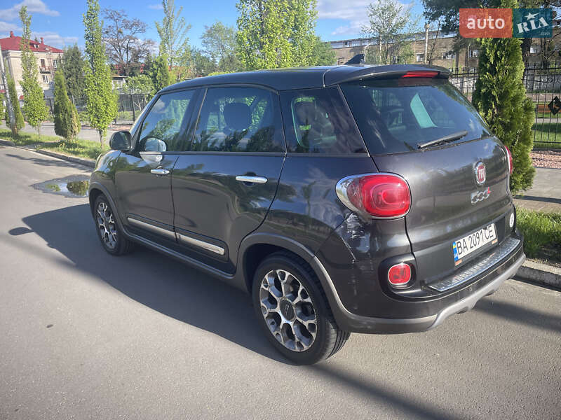 Хэтчбек Fiat 500L 2013 в Киеве