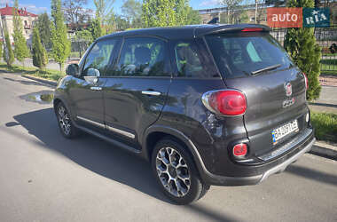 Хэтчбек Fiat 500L 2013 в 