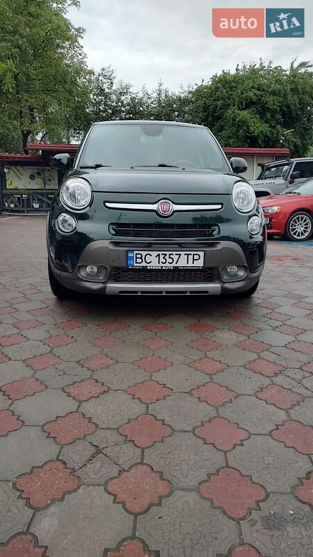 Хэтчбек Fiat 500L 2016 в Львове