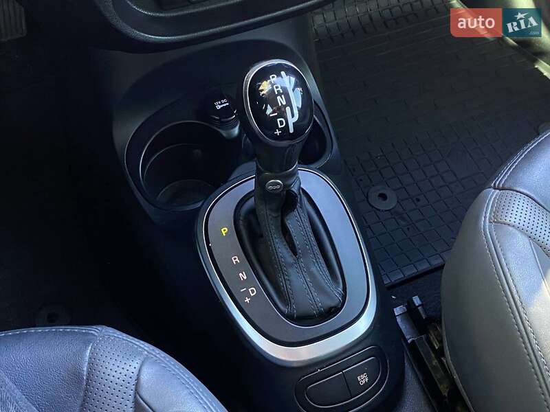 Хетчбек Fiat 500L 2013 в Києві