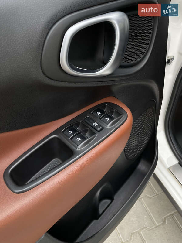 Хетчбек Fiat 500L 2016 в Одесі