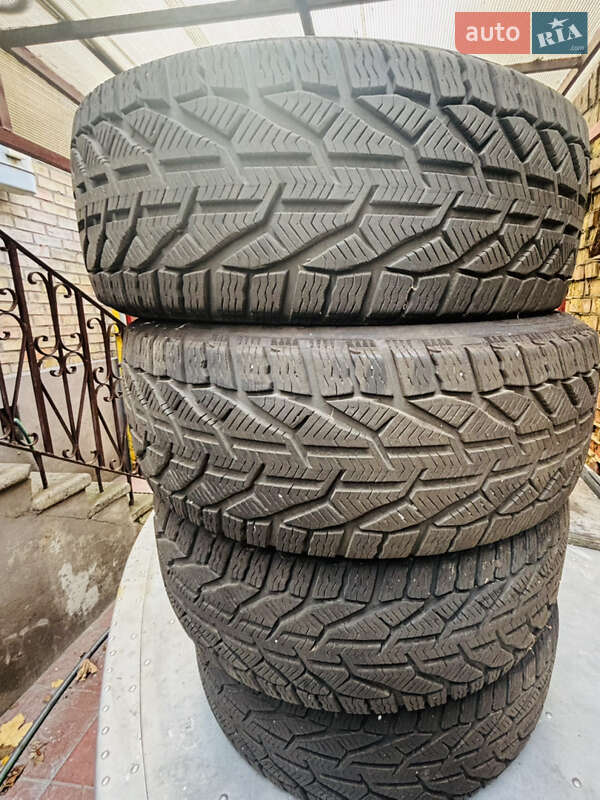 Хетчбек Fiat 500L 2013 в Києві