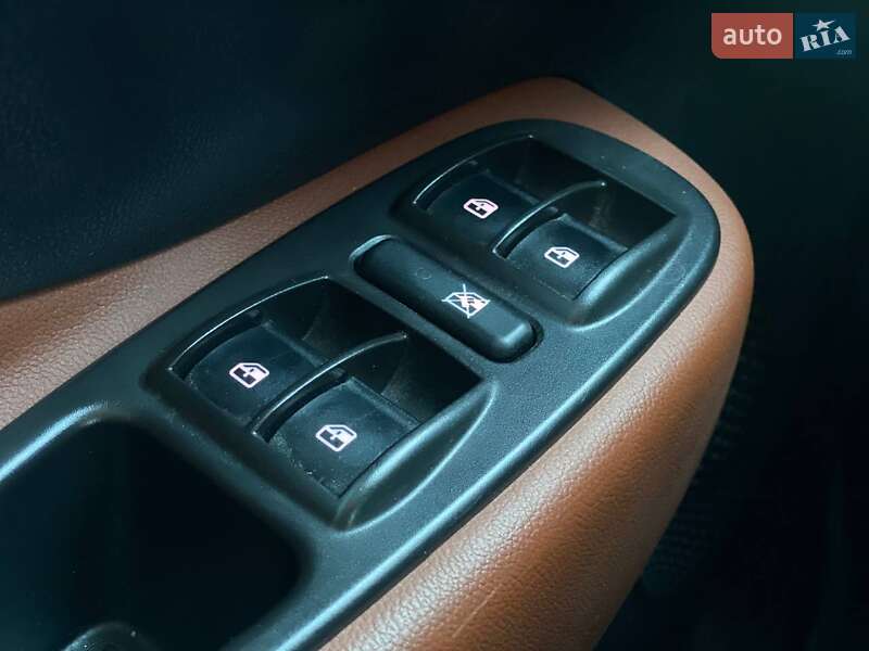 Хэтчбек Fiat 500L 2015 в Киеве фото 25 Хэтчбек Fiat 500L 2015 в Киеве