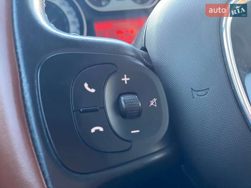 Хетчбек Fiat 500L 2015 в Києві фото 26 Хетчбек Fiat 500L 2015 в Києві