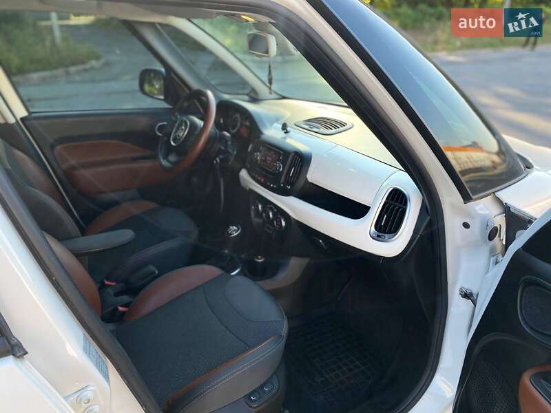 Хэтчбек Fiat 500L 2015 в Киеве фото 21 Хэтчбек Fiat 500L 2015 в Киеве