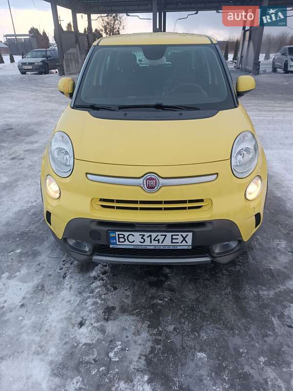 Хэтчбек Fiat 500L 2016 в Львове