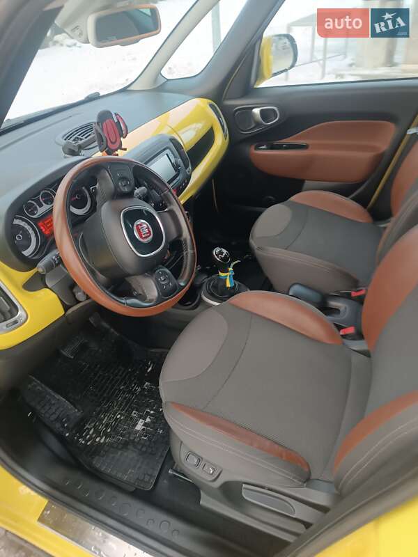 Хэтчбек Fiat 500L 2016 в Львове