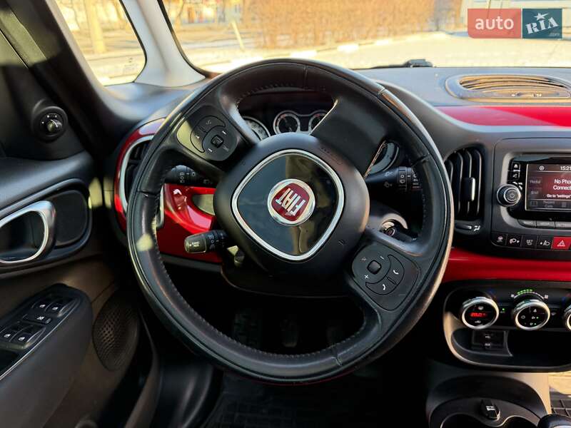 Хэтчбек Fiat 500L 2012 в Черновцах