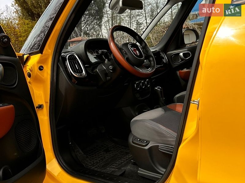 Хэтчбек Fiat 500L 2014 в Киеве