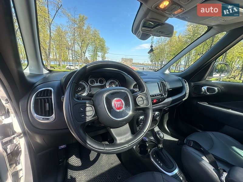 Хэтчбек Fiat 500L 2013 в Киеве