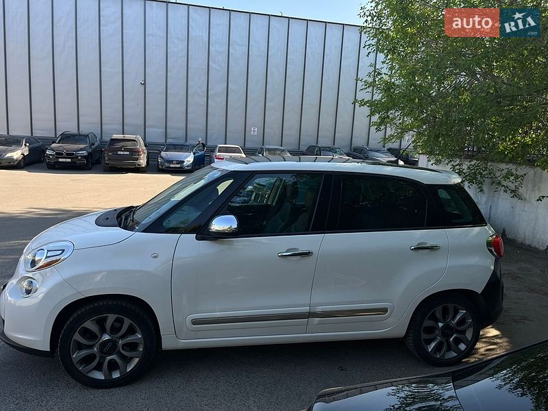 Хэтчбек Fiat 500L 2015 в Киеве