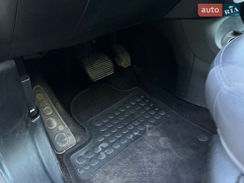 Хэтчбек Fiat 500L 2015 в Киеве