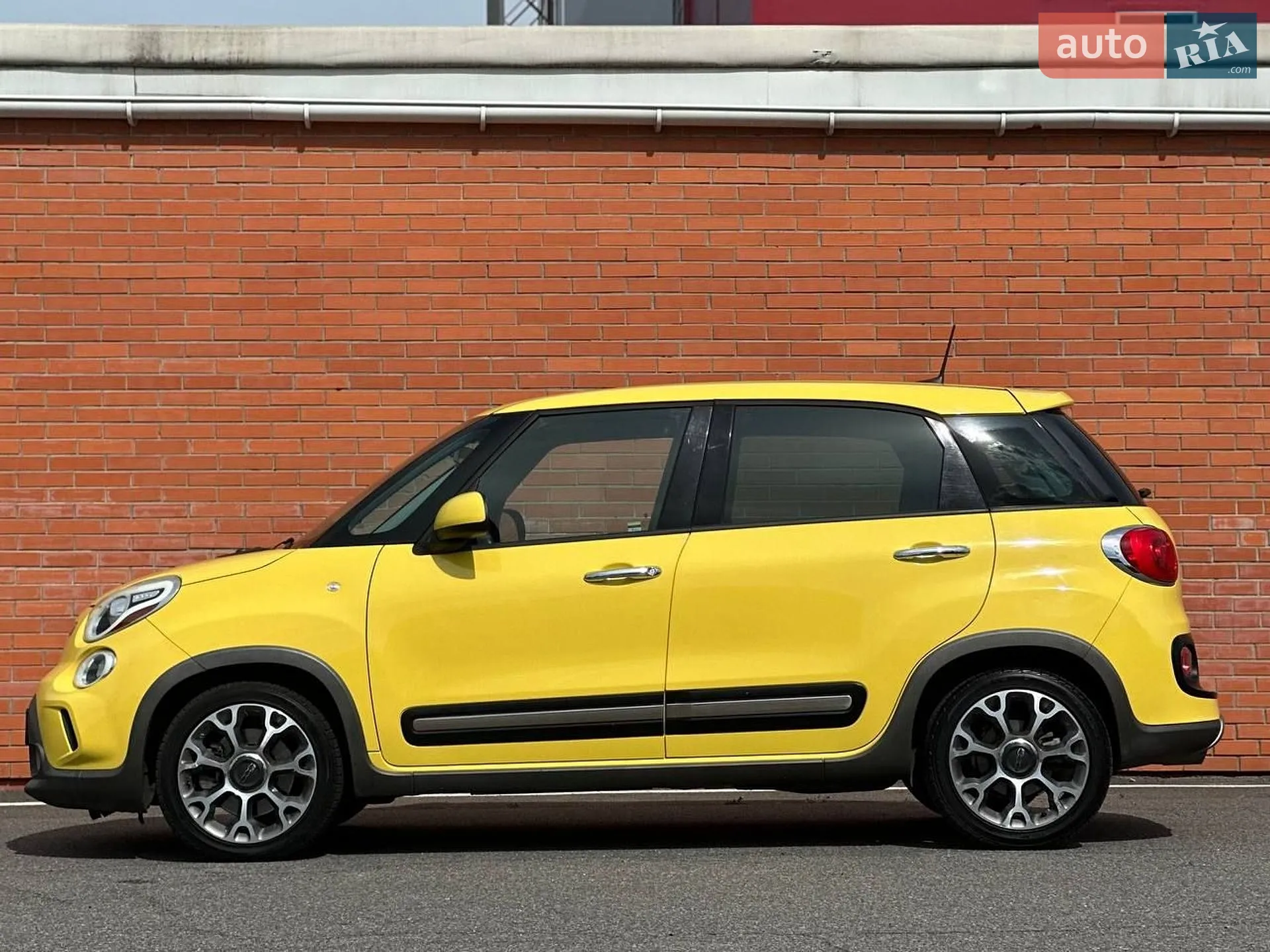 2016 Fiat 500L - мініатюра 8