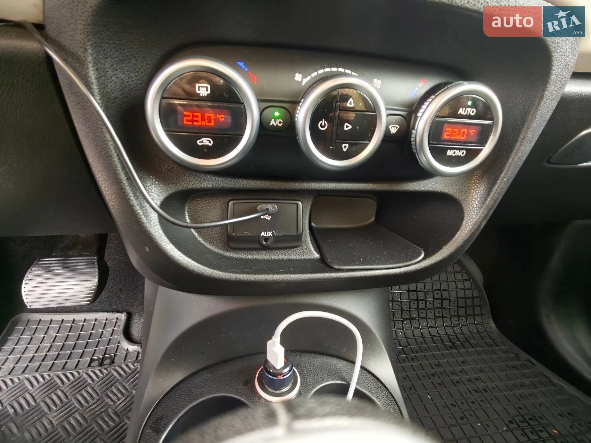 2014 Fiat 500L - мініатюра 14